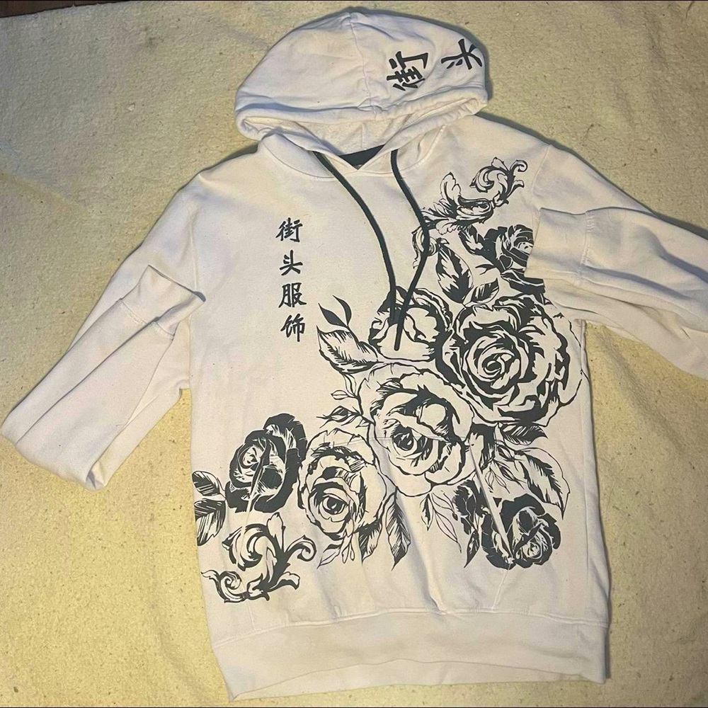 Rue21 White hoodie with rose designs🤍🌹